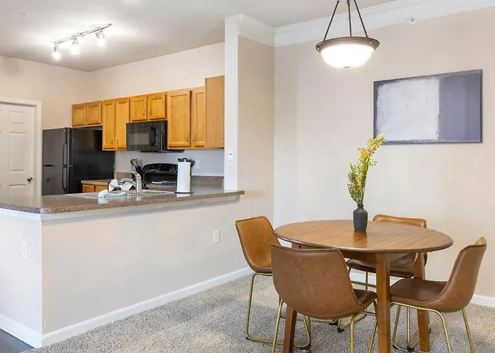 Apartamento Landing Stylish 3bd Gym Fort Worth