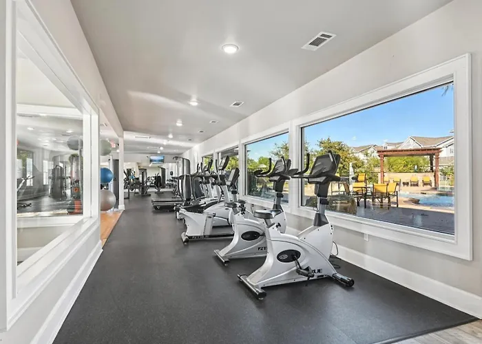 Landing Amazing 3Bd Gym Apartment